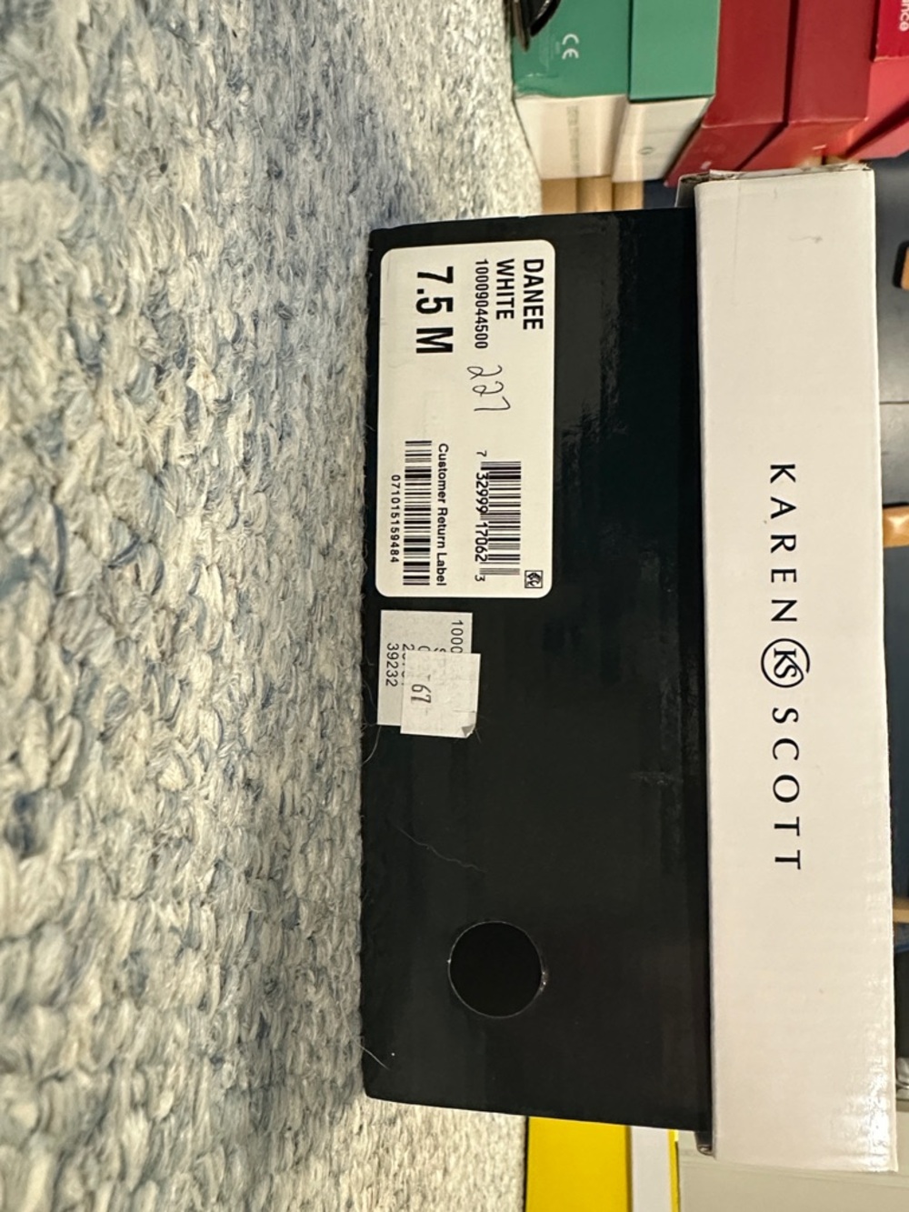 Karen Scott white t strap heels size 7.5 New in Box